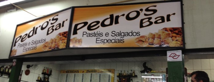 Pedro's Bar is one of Tempat yang Disukai Julio.