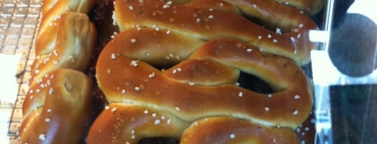 Philly Pretzel Factory is one of JJさんのお気に入りスポット.