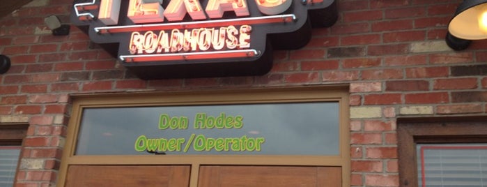 Texas Roadhouse is one of Tempat yang Disukai Donovan.