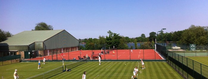 The Wimbledon Club is one of สถานที่ที่ Daniel ถูกใจ.
