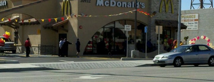 McDonald's is one of Orte, die Erik gefallen.