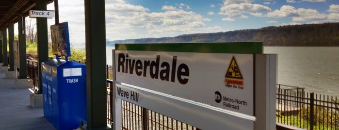 Metro North - Riverdale Station is one of Skyview on The Hudson Residential Complex.