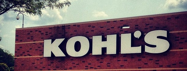 Kohl's is one of Orte, die Jonathan gefallen.