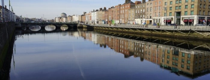 O'Connell Bridge is one of Dublin Tourist Guide.