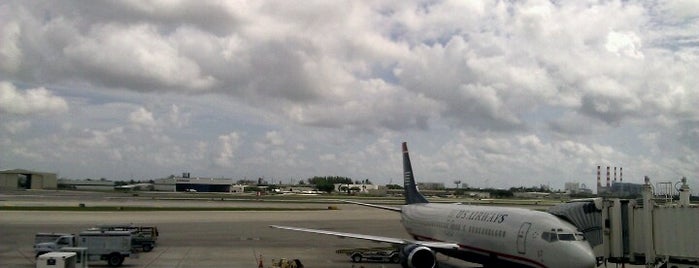 Aéroport international de Fort Lauderdale-Hollywood (FLL) is one of Top Airports in the United States.