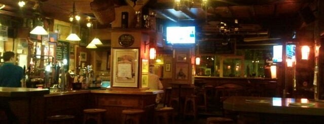 Charly O'Neill's Irish Pub is one of สถานที่ที่ Catherine ถูกใจ.