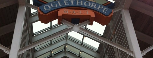 Oglethorpe Mall is one of Locais curtidos por Leon.