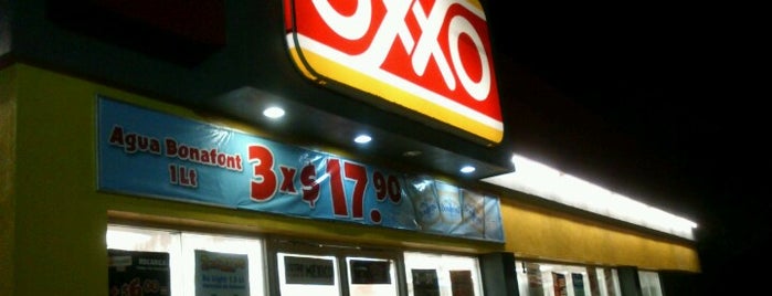 Oxxo is one of Elenaさんのお気に入りスポット.