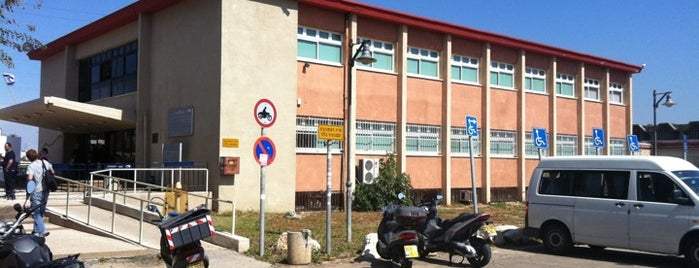 The Licensing Office / МРЭО / משרד הרישוי is one of สถานที่ที่ Michael ถูกใจ.
