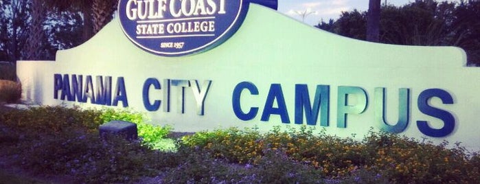 Gulf Coast State College is one of Orte, die Joel gefallen.