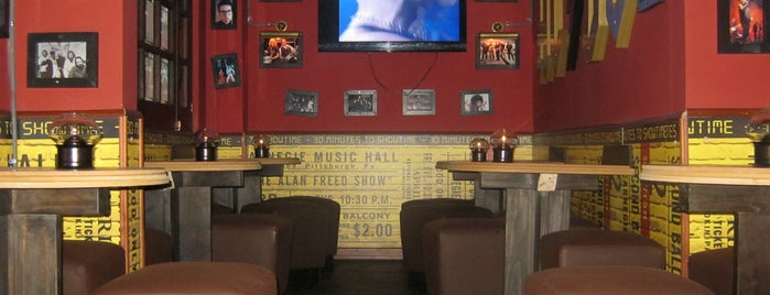 Rock & Roll Circus is one of Bares-Pubs de Bogota.