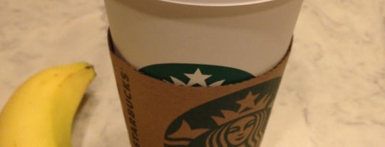 Starbucks is one of 私がシカゴに短期滞在中に立ち寄ったスポットlog.