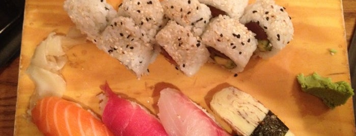Super Sushi is one of Наталия : понравившиеся места.