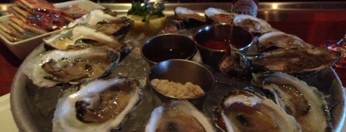 C&S Seafood and Oyster Bar is one of Lugares favoritos de Jack.