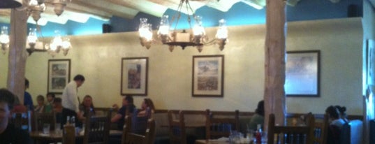 Bright Angel Lodge Restaurant is one of Posti che sono piaciuti a Tass.