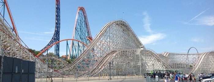 Colossus is one of SIX FLAGS MAGIC MOUNTAIN.