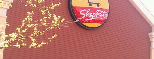 ShopRite of Enfield is one of Lindsayeさんのお気に入りスポット.
