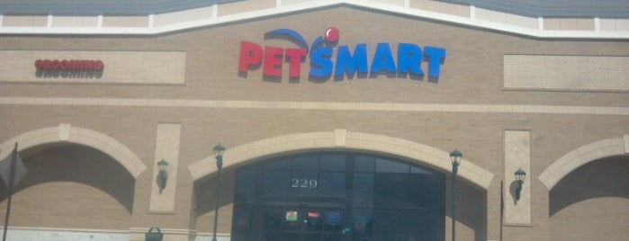 PetSmart is one of Dan’s Liked Places.