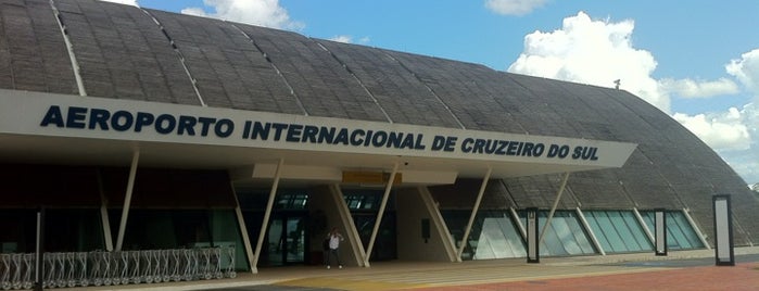 Aeroporto Internacional de Cruzeiro do Sul (CZS) is one of Aeródromos Brasileiros.