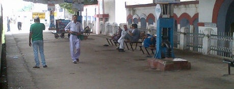 Lal Kuan Railway Station is one of All of Dinesh.
