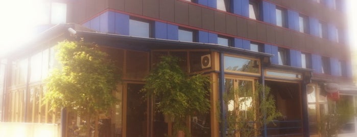 Moje malo zlato is one of Cafes with Iskon Free WiFi (Zagreb).