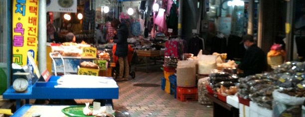 Dongmun Market is one of 7 Wonders of Nature: *JEJU Island*.