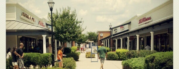 Leesburg Premium Outlets is one of visited.