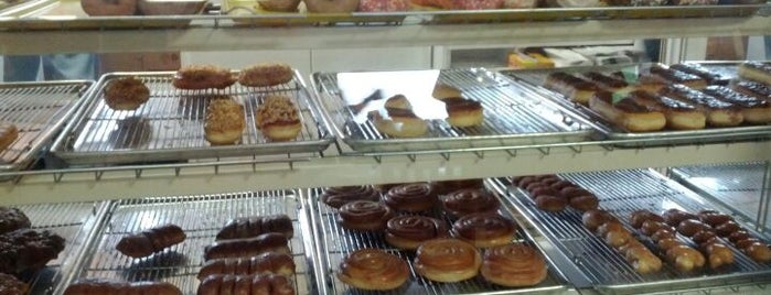 Gripado's is one of Donuts to try.