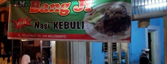 Nasi Kabuli "Bang Ji" is one of Lokasi Makan di Mojokerto.