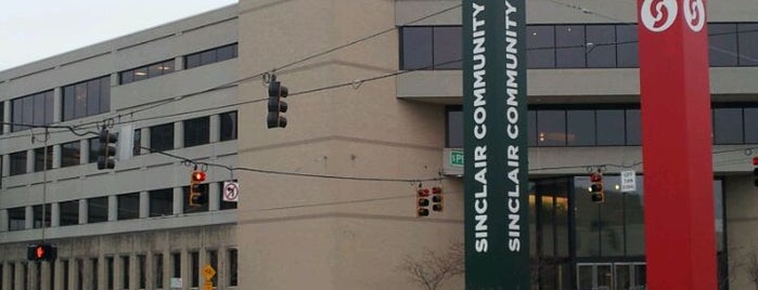 Sinclair Community College is one of Deeさんのお気に入りスポット.