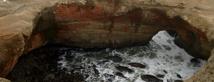 Devil's Punchbowl State Park is one of Newport.