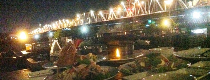 River Bar Cafe is one of Bkkfatty Riverside.