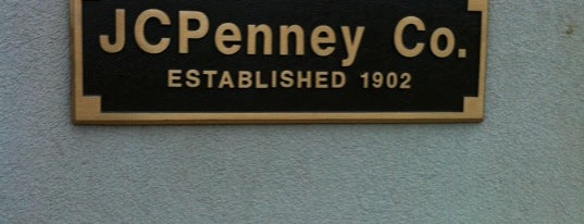 JCPenney is one of Lieux qui ont plu à Dee.