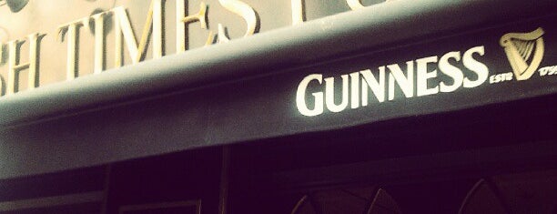 The Irish Times Pub is one of Tempat yang Disukai Laetitia.