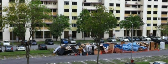 Blk 12 Ghim Moh Car Park is one of Food.