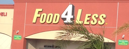 Food 4 Less is one of Lugares favoritos de Lucas.