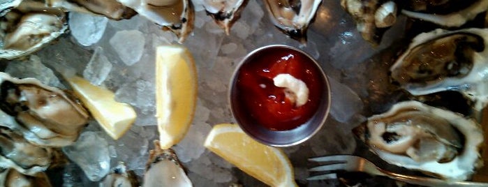 Woodhouse Fish Co. is one of $1 Oyster Happy Hour in SF.
