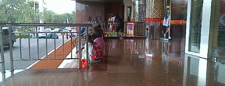 ITC Surabaya Mega Grosir is one of Shopping Mall di Surabaya.