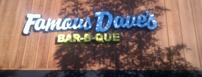 Famous Dave's is one of Locais salvos de Tod.