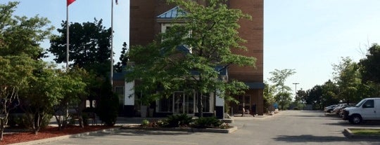 Holiday Inn Express Toronto-North York is one of Israel : понравившиеся места.