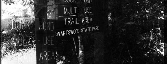 Duck Pond Multi-Use Trail is one of สถานที่ที่ Valentina Paz ถูกใจ.