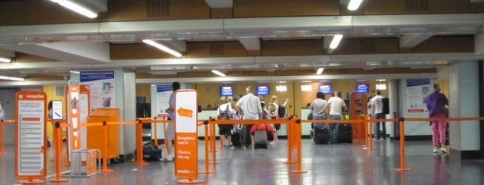 Aéroport de Paris-Orly (ORY) is one of  Paris Sightseeing .