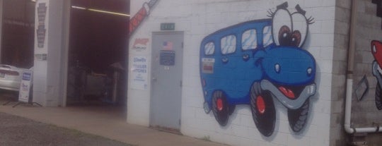 Hempfield Salem Service is one of Advance auto garages.