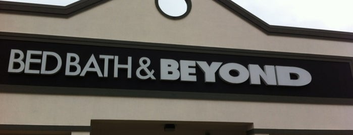 Bed Bath & Beyond is one of Tempat yang Disukai Dan.