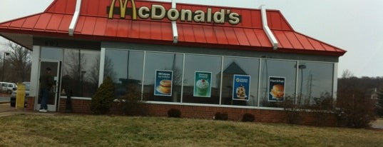 McDonald's is one of สถานที่ที่ Doug ถูกใจ.