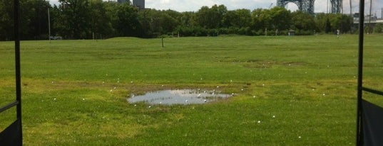 Randalls Island Golf Center is one of Stuff-To-Do List.