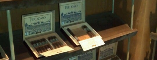 Highland Cigar Co. is one of Nancyさんのお気に入りスポット.