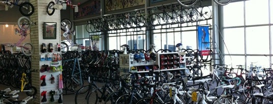 Indian Cycle Fitness & Outdoor is one of Carlさんのお気に入りスポット.