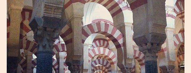 Mosque-Cathedral of Cordoba is one of 101 cosas que ver en Andalucía antes de morir.