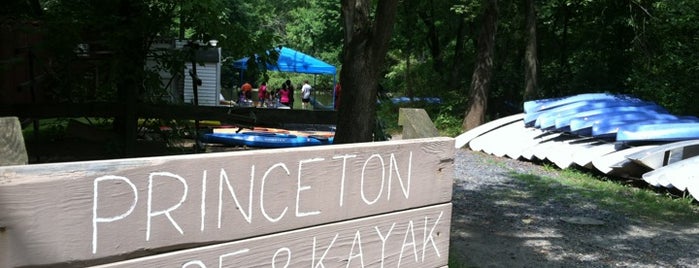 Princeton Canoe and Kayak is one of Lugares favoritos de Yasemin.
